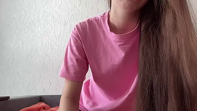 HoneyWiles online show from July 2026 01:14:02 PM