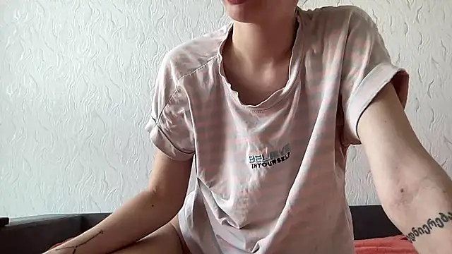 HoneyWiles online show from July 2026 12:55:01 PM
