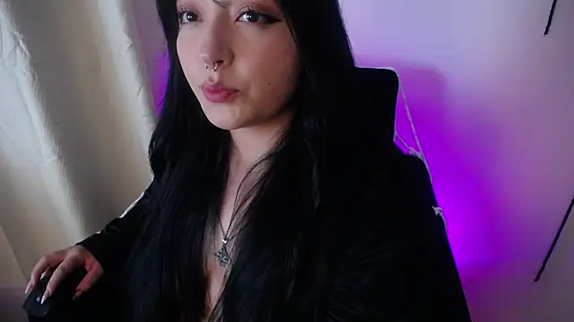 Miss Loise online show from October 2025 04:05:02 AM