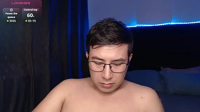 andrewmhilton  online show from March 2026 12:05:01 AM