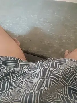 Snapshot of maxxx20202020 chatting on October 2025 09:07:02 AM maxxx20202020 online show from October 2025 09:07:02 AM