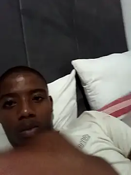 Snapshot of BLACK_BOTTOM03 chatting on January 2026 06:44:02 PM BLACK BOTTOM03 online show from January 2026 06:44:02 PM