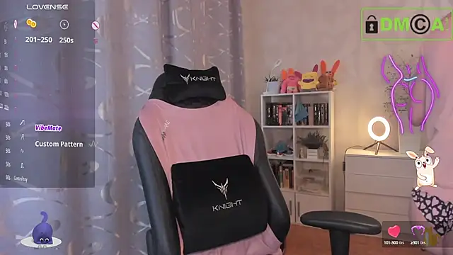 Snapshot of AnnyHoney_ chatting on October 2025 09:10:02 AM AnnyHoney online show from October 2025 09:10:02 AM