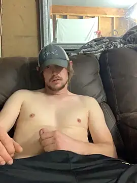 Snapshot of Midwestalpha chatting on May 2026 04:28:02 AM Midwestalpha online show from May 2026 04:28:02 AM