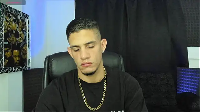 jhonnysnow17 online show from June 2026 01:52:02 AM