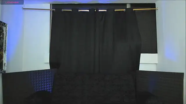 jhonnysnow17 online show from June 2026 03:42:01 AM