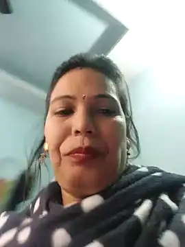 Poojabhabi101 online show from December 2024 05:18:02 PM