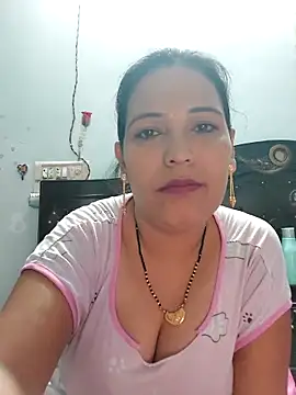 Poojabhabi101 online show from September 2025 05:18:02 AM