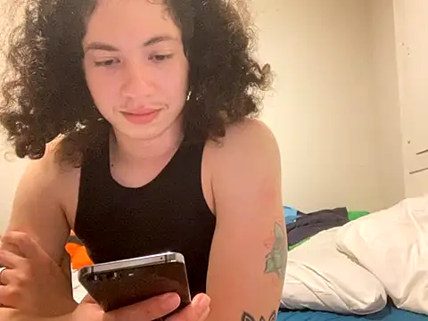 Snapshot of LiverandBrat77 chatting on October 2025 02:45:02 AM LiverandBrat77 online show from October 2025 02:45:02 AM