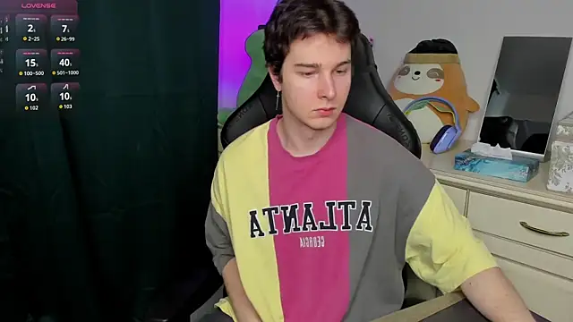 Vincent Strong online show from February 2026 08:10:01 AM