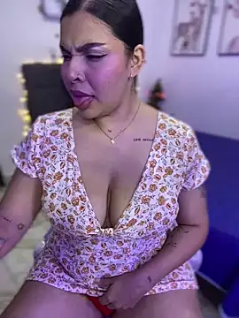 GigiiStone online show from December 2024 11:30:01 PM