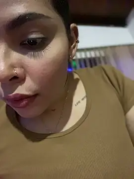 GigiiStone online show from December 2024 12:30:01 AM