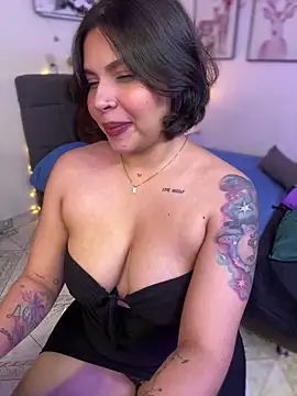 GigiiStone online show from February 2025 08:47:02 PM