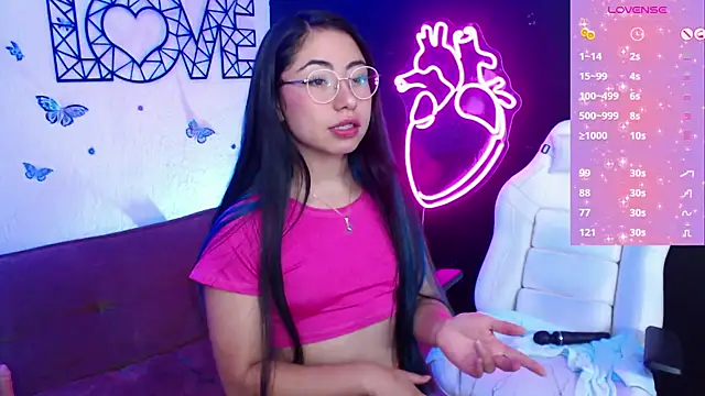 Snapshot of demyanderson_ chatting on February 2025 02:18:01 AM demyanderson online show from February 2025 02:18:01 AM