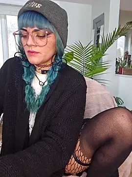 anyalikestosuck online show from November 2025 07:05:02 PM