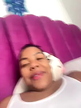 samanthaabloom online show from December 2025 04:57:01 PM