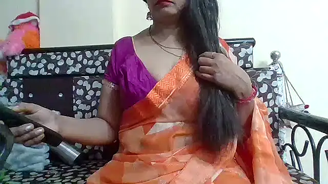 Snapshot of NautyBabe chatting on November 2025 06:10:02 PM NautyBabe online show from November 2025 06:10:02 PM