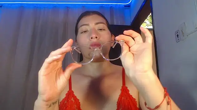 DaMikaela  online show from February 2025 06:48:02 PM