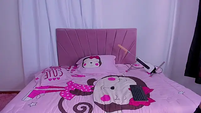 CinthiaCollins online show from January 2026 04:11:02 PM