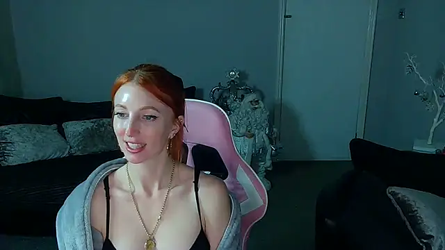 Snapshot of Red_firesquirt chatting on December 2024 09:13:02 PM Red firesquirt online show from December 2024 09:13:02 PM