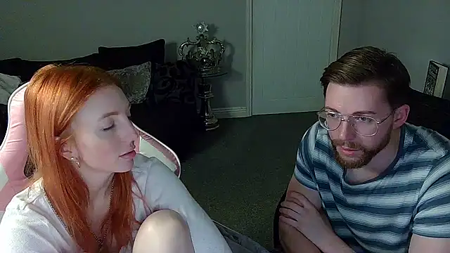 Snapshot of Red_firesquirt chatting on January 2025 09:40:01 PM Red firesquirt online show from January 2025 09:40:01 PM