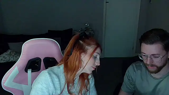 Snapshot of Red_firesquirt chatting on January 2025 09:02:01 PM Red firesquirt online show from January 2025 09:02:01 PM