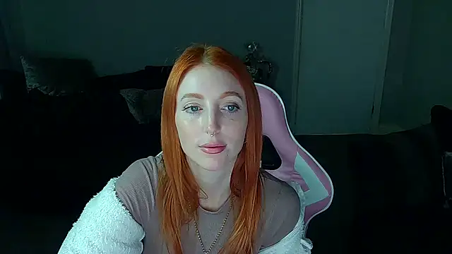 Snapshot of Red_firesquirt chatting on February 2025 02:34:02 PM Red firesquirt online show from February 2025 02:34:02 PM