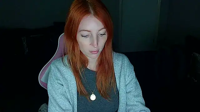 Snapshot of Red_firesquirt chatting on February 2025 02:37:01 PM Red firesquirt online show from February 2025 02:37:01 PM