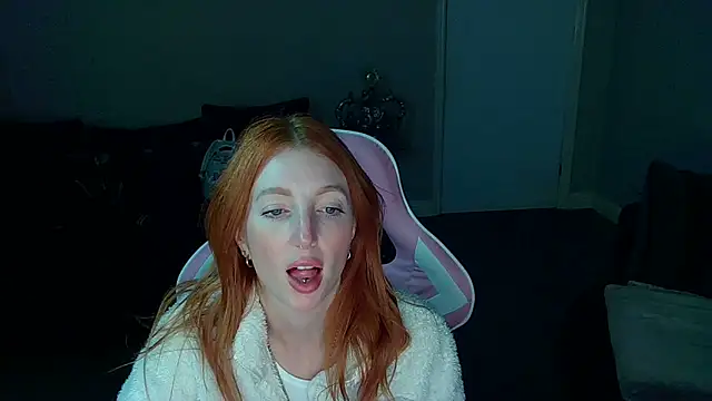 Snapshot of Red_firesquirt chatting on March 2025 09:24:01 PM Red firesquirt online show from March 2025 09:24:01 PM