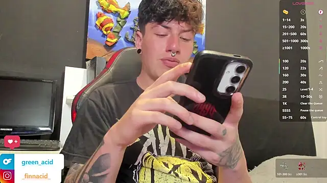 Green acid01 online show from April 2026 07:27:01 PM