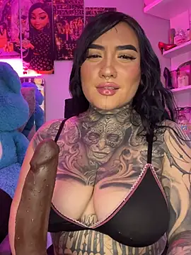 CloeeBeckam online show from April 2026 04:35:01 AM