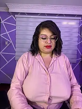 Snapshot of MiiaaJoness chatting on June 2026 04:42:01 PM MiiaaJoness online show from June 2026 04:42:01 PM