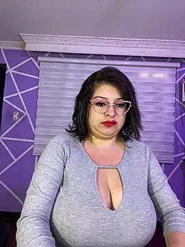 Snapshot of MiiaaJoness chatting on June 2026 03:02:01 PM MiiaaJoness online show from June 2026 03:02:01 PM