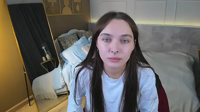 Snapshot of ChloeSunny chatting on May 2026 02:03:02 PM ChloeSunny online show from May 2026 02:03:02 PM
