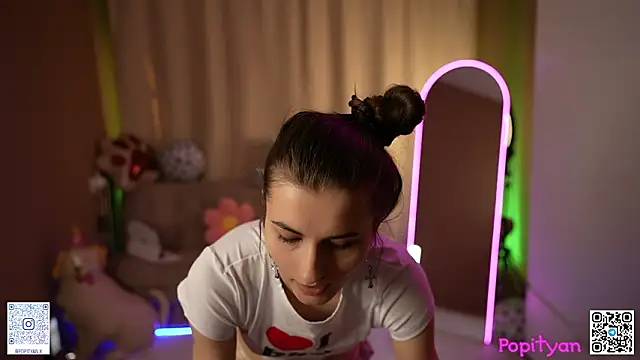 Snapshot of popityan1 chatting on February 2026 08:29:01 AM popityan1 online show from February 2026 08:29:01 AM