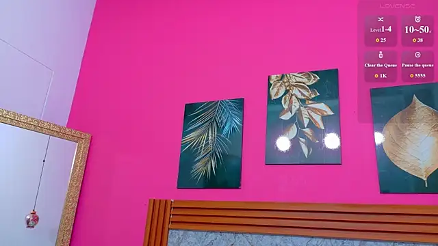 Snapshot of littlee_emilyy_ chatting on May 2026 12:54:01 PM littlee emilyy online show from May 2026 12:54:01 PM