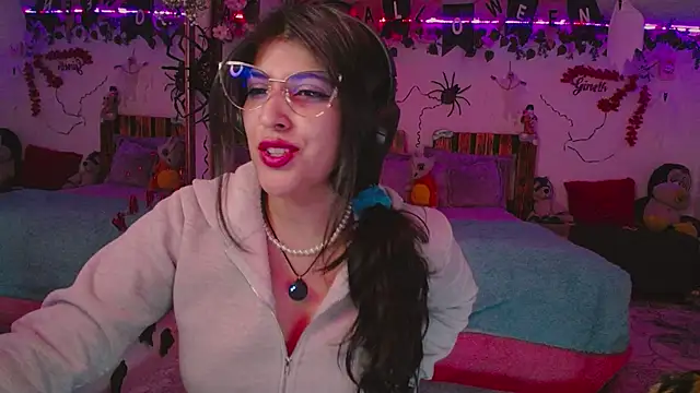 azahar  ziiz online show from October 2025 11:13:02 PM