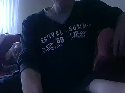 Snapshot of HornyRalfi55 chatting on December 2024 01:11:02 PM HornyRalfi55 online show from December 2024 01:11:02 PM