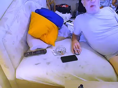 Snapshot of HornyRalfi55 chatting on February 2025 12:47:02 AM HornyRalfi55 online show from February 2025 12:47:02 AM