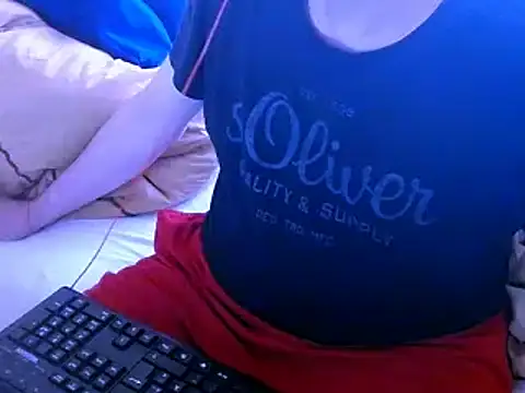 Snapshot of HornyRalfi55 chatting on March 2025 03:45:02 PM HornyRalfi55 online show from March 2025 03:45:02 PM