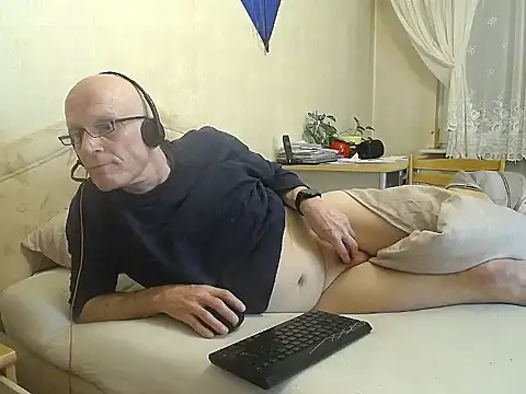 HornyRalfi55 online show from February 2026 05:07:02 PM