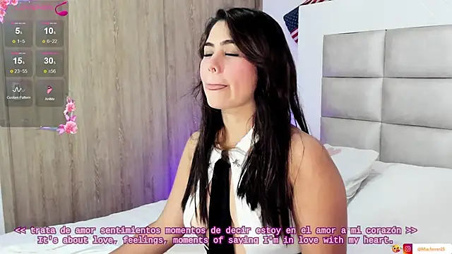 Snapshot of Goddess_mia2 chatting on September 2025 10:31:01 PM Goddess mia2 online show from September 2025 10:31:01 PM