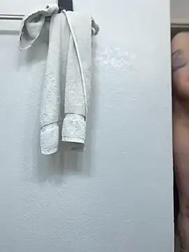 Snapshot of ft2022W chatting on March 2025 04:46:01 PM ft2022W online show from March 2025 04:46:01 PM