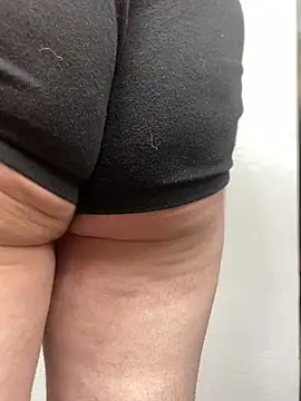 Snapshot of ft2022W chatting on March 2025 06:55:02 PM ft2022W online show from March 2025 06:55:02 PM