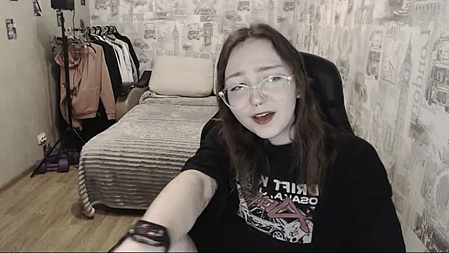 Snapshot of AmeliaKamishiro chatting on December 2024 01:28:01 PM AmeliaKamishiro online show from December 2024 01:28:01 PM