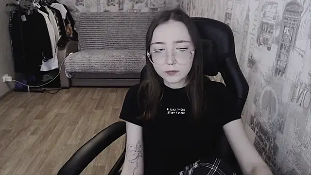 Snapshot of AmeliaKamishiro chatting on January 2025 11:58:02 AM AmeliaKamishiro online show from January 2025 11:58:02 AM