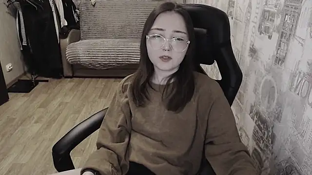 Snapshot of AmeliaKamishiro chatting on February 2025 03:58:02 PM AmeliaKamishiro online show from February 2025 03:58:02 PM