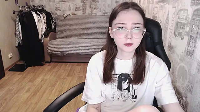 Snapshot of AmeliaKamishiro chatting on March 2025 01:48:01 PM AmeliaKamishiro online show from March 2025 01:48:01 PM