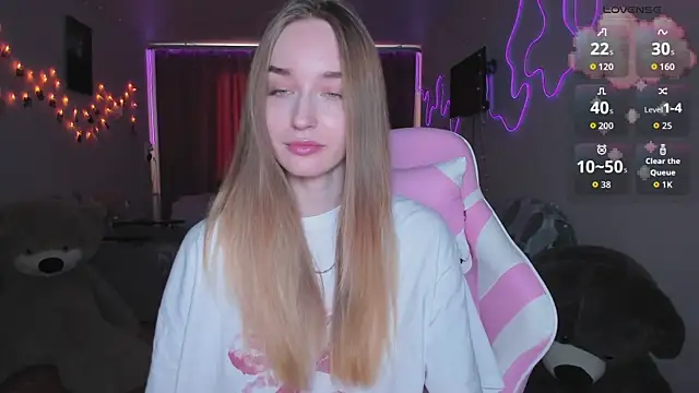 MoonDust online show from March 2026 01:16:02 PM