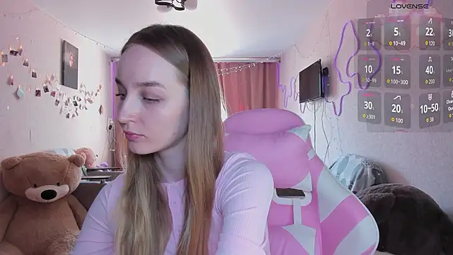 MoonDust online show from March 2026 09:20:01 AM